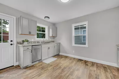 517 S 9th Street, Wilmington, NC 28401 - Photo 7