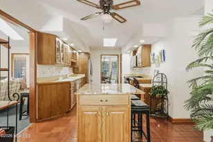 126 Loblolly Dr, Pine Knoll Shores, NC 28512 - Photo 11