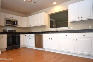 4009 Lucerne Ct, Winterville, NC 28590 - Photo 5