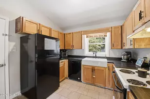 211 Nottingham Dr, Havelock, NC 28532 - Photo 11