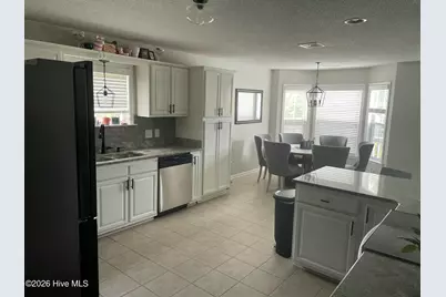 206 Newport Drive, Jacksonville, NC 28540 - Photo 5