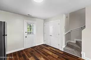 308 Streamwood Dr, Jacksonville, NC 28546 - Photo 9