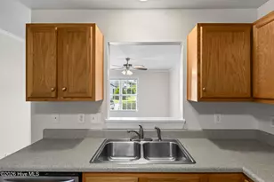 308 Streamwood Dr, Jacksonville, NC 28546 - Photo 13