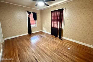 704 Prince St, Laurinburg, NC 28352 - Photo 9