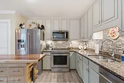 7606 Quail Woods Road, Wilmington, NC 28411 - Photo 13