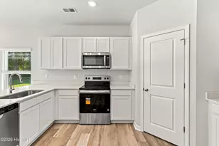 150 N Squires Run Ln, Richlands, NC 28574 - Photo 13