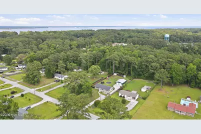 407 Bradford Drive, New Bern, NC 28560 - Photo 51