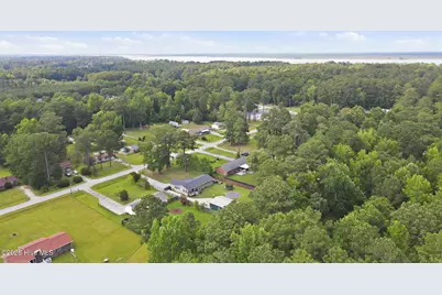 407 Bradford Drive, New Bern, NC 28560 - Photo 49