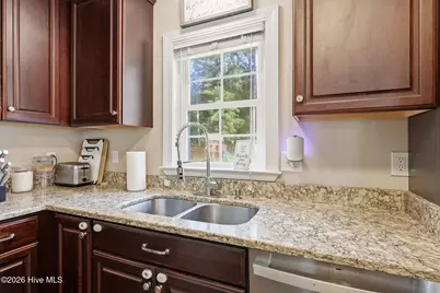 407 Bradford Drive, New Bern, NC 28560 - Photo 13