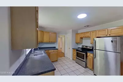 214 Huntington Road, Wilmington, NC 28403 - Photo 5
