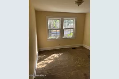 1111 Grove Street N, Wilson, NC 27893 - Photo 11