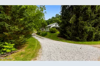 1740 Winding Stairs Road, Topton, NC 28781 - Photo 5