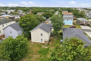 309 W Durham St, Kill Devil Hills, NC 27948 - Photo 5