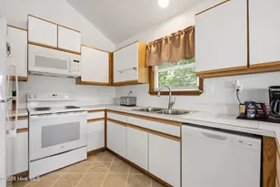 309 W Durham St, Kill Devil Hills, NC 27948 - Photo 13