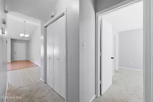 627 S Hampton Dr, Jacksonville, NC 28546 - Photo 15