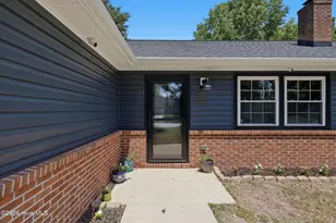 210 Spring Dr, Jacksonville, NC 28540 - Photo 5