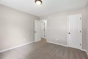 210 Spring Dr, Jacksonville, NC 28540 - Photo 19