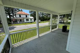702 N Charlotte St, Washington, NC 27889 - Photo 27