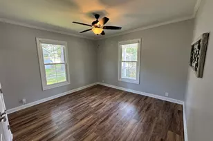 702 N Charlotte St, Washington, NC 27889 - Photo 15