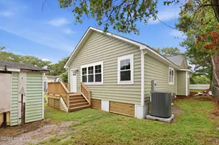 2609 Arendell St, Morehead City, NC 28557 - Photo 33