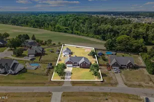 105 Pointe Dr, La Grange, NC 28551 - Photo 15