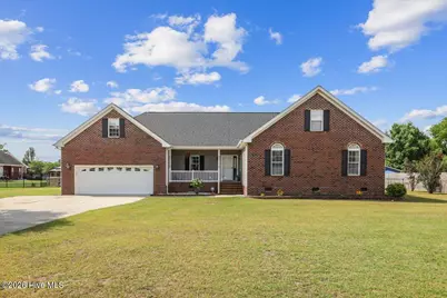 105 Pointe Drive, La Grange, NC 28551 - Photo 1