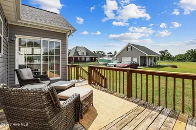 105 Pointe Drive, La Grange, NC 28551 - Photo 3