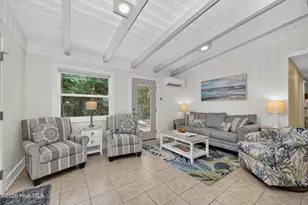 105 SE 76th St, Oak Island, NC 28465 - Photo 5