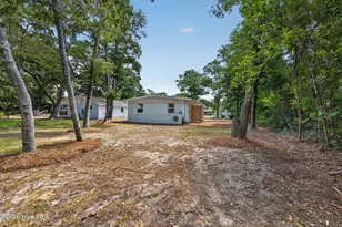105 SE 76th St, Oak Island, NC 28465 - Photo 23