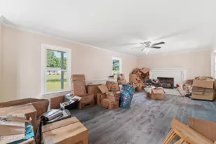 220 Edgewood Dr, Jacksonville, NC 28546 - Photo 9