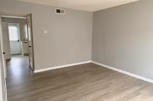 608 W Church St, Elizabeth City, NC 27909 - Photo 3