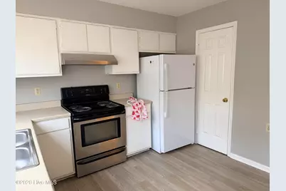 608 W Church Street, Elizabeth City, NC 27909 - Photo 5