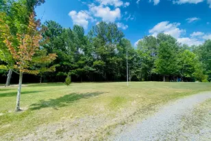 2537 Alton Rd, Eagle Springs, NC 27242 - Photo 9