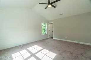 2106 Holly Dr, Wilmington, NC 28401 - Photo 11