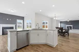 316 Naval Store Dr, Jacksonville, NC 28546 - Photo 45