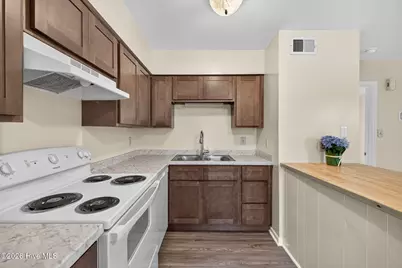 2521 Flint Drive, Wilmington, NC 28401 - Photo 9