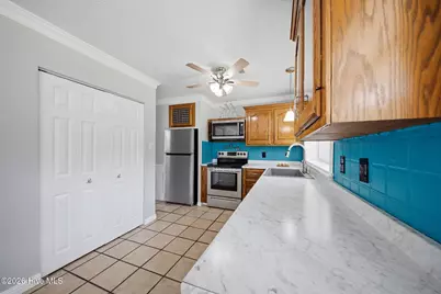 123 Greencrest Circle, Jacksonville, NC 28540 - Photo 17