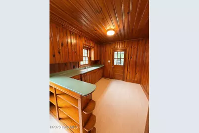 304 W 2nd Street, Robersonville, NC 27871 - Photo 9