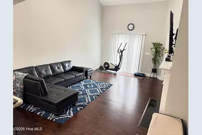 1807 Fox Den Way #6, Greenville, NC 27858 - Photo 5