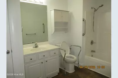 726 E Main Street, Winterville, NC 28590 - Photo 13