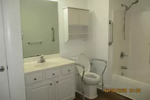 726 E Main St, Winterville, NC 28590 - Photo 13