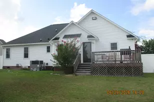 726 E Main St, Winterville, NC 28590 - Photo 3