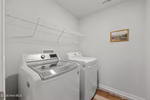 1009 Chiles Dr, New Bern, NC 28562 - Photo 9