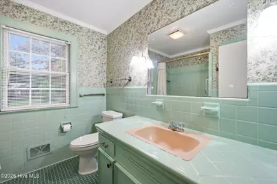 202 Greenbriar Drive, Greenville, NC 27834 - Photo 21