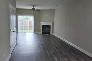 325 S Pointe Dr, Winterville, NC 28590 - Photo 5