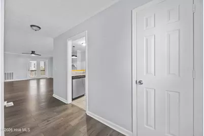 1823 Savannah Court #B3, Wilmington, NC 28403 - Photo 7