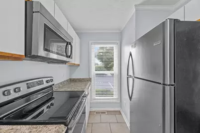 1823 Savannah Court #B3, Wilmington, NC 28403 - Photo 9