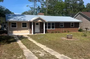 17 Burton Rd, Southport, NC 28461 - Photo 1