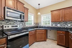 306 Oak Ridge Ct, Swansboro, NC 28584 - Photo 15