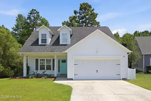 306 Oak Ridge Ct, Swansboro, NC 28584 - Photo 1